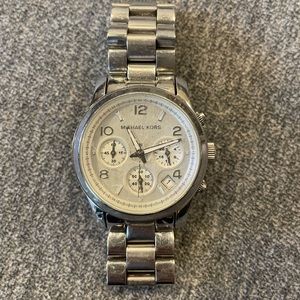 Michael kors silver watch